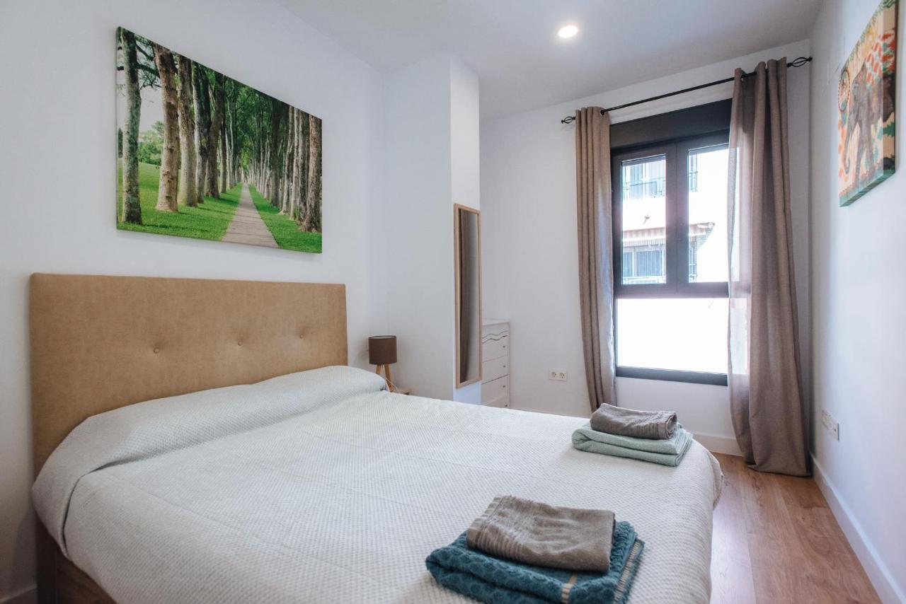 Apartamento Apartamento estelar con piscina y garaje nervión Sevilla Exterior foto